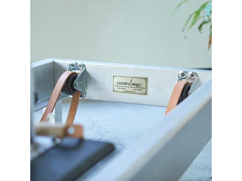 Contrology by Balanced Reformer 86" / 218cm