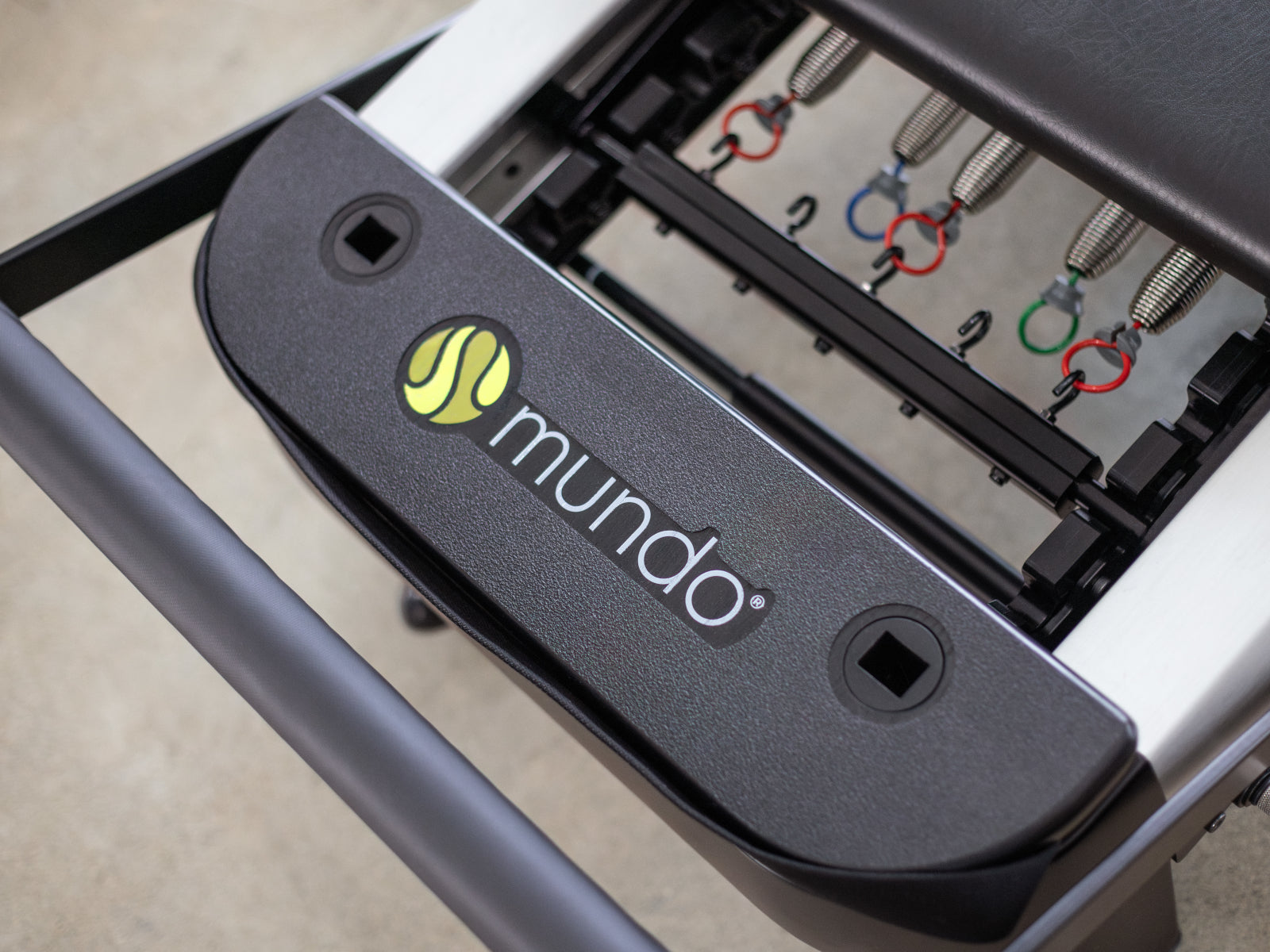 Luna Reformer™ by mundo